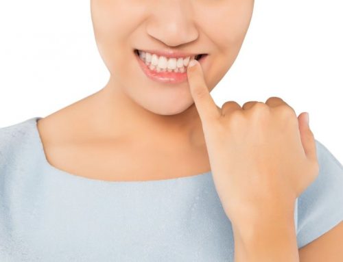 A nassolás a fogainkra is felettébb veszélyes